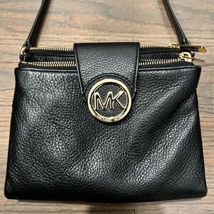 Michael Kors crossbody black bag